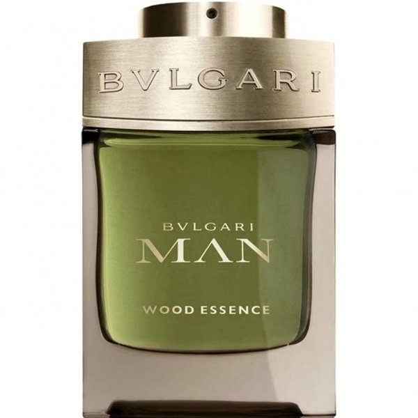Frasco de Man Wood Essence de Bvlgari